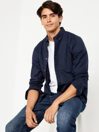 Classic Fit Everyday Oxford Shirt - In the Navy — view 3