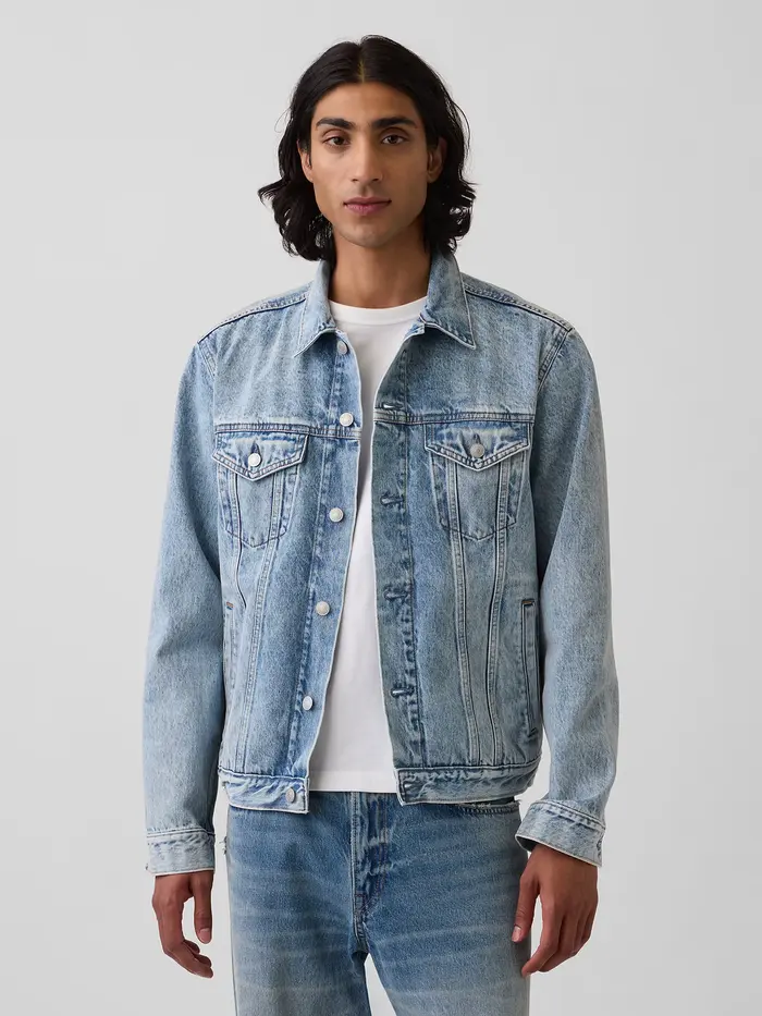 Classic Icon Denim Jacket - Light wash