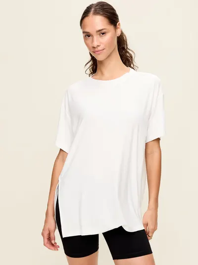 CloudMotion Short-Sleeve Tunic - Magnolia
